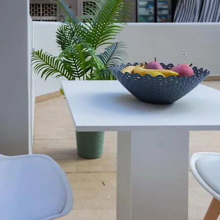 Diamante Luxury 招待所 3*